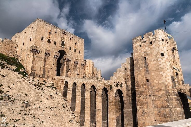 قلعة حلب.. حارسة التاريخ وأيقونة التراث العالمي الخالدة