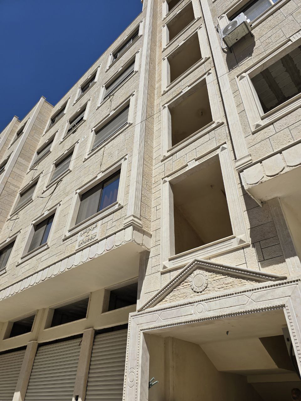 Spacious Apartment for Sale in Jdeidet Al-Wadi – Rif Dimashq | 3 Bedrooms + Living Room
