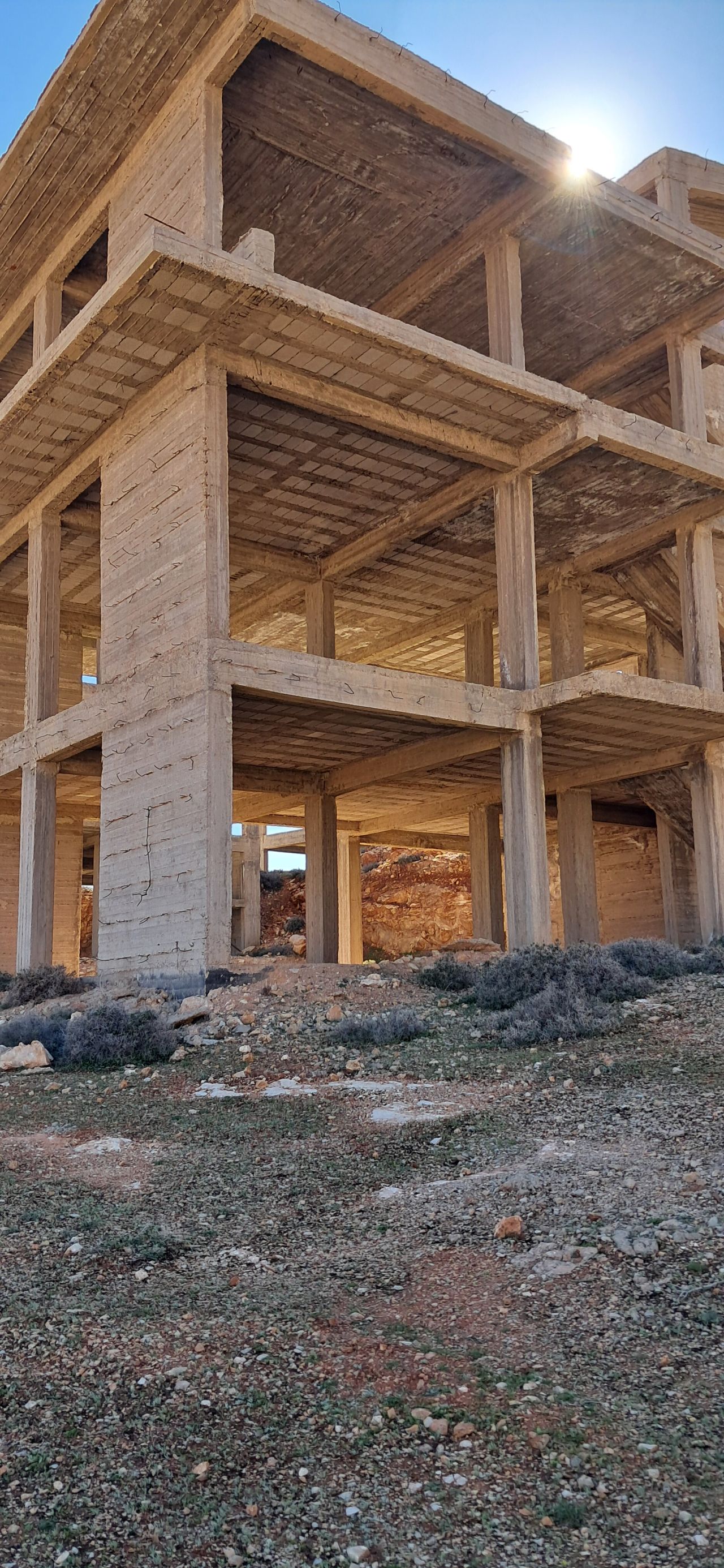 Luxury villa for sale in Sheikh Zayed with excellent investment specifications.