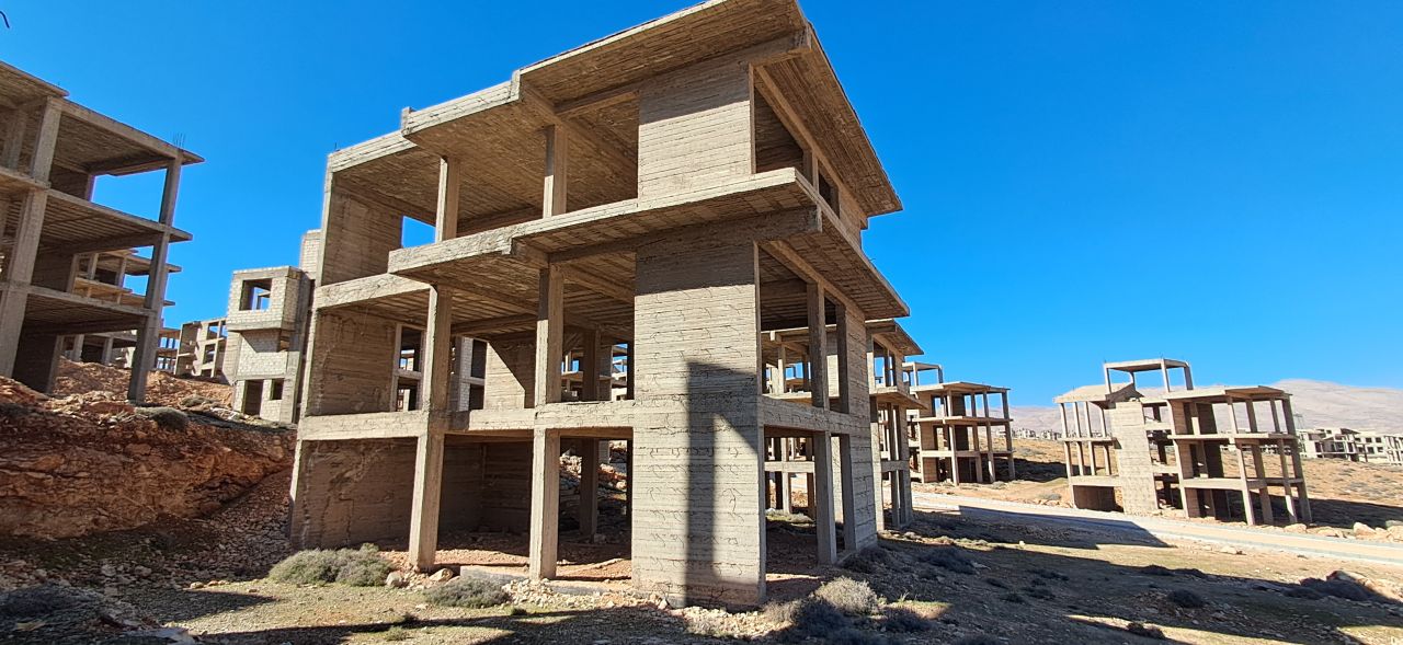 Luxury villa for sale in Sheikh Zayed with excellent investment specifications.