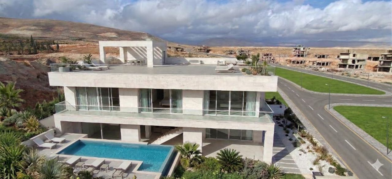Villa for sale in Sheikh Zayed Complex – Island E